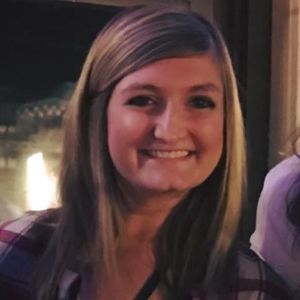 Meet your Posher, Abbey